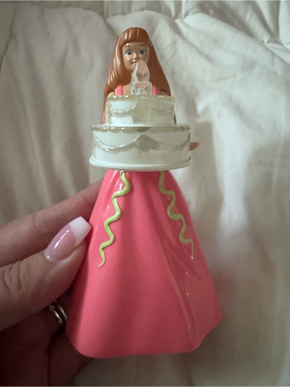 VINTAGE (1999) Birthday Party Wishes Barbie Happy Meal Toy